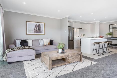 Photo of property in 27 Moonsail Drive, Whitby, Porirua, 5024