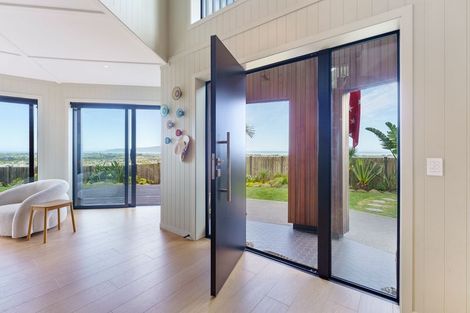 Photo of property in 14 Wilson Way, Waikanae, 5036