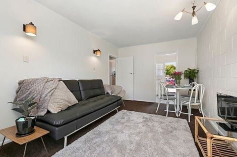 Photo of property in 40 Maunganui Road, Mount Maunganui, 3116
