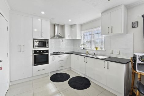 Photo of property in 27 Takanini Road, Takanini, 2112