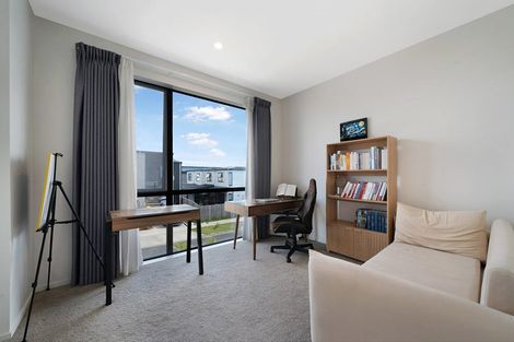 Photo of property in 9 Landing Path Drive, Hobsonville, Auckland, 0616