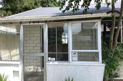 Photo of property in 72 Waratah Street, Avondale, Christchurch, 8061