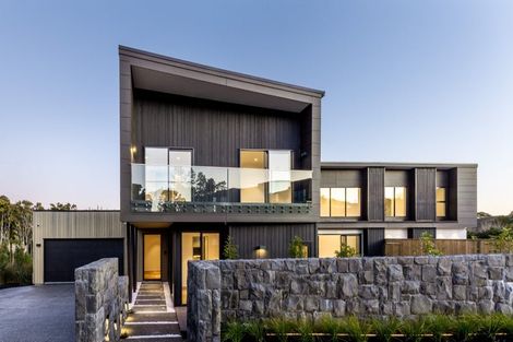 Photo of property in 5 Third Fairway Place, Albany, Auckland, 0632