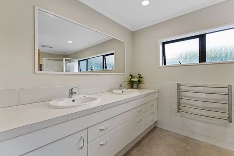 Photo of property in 10 Kapua Place, Taupo, 3330