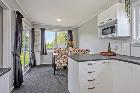 Photo of property in 24 Deal Crescent, Flaxmere, Hastings, 4120