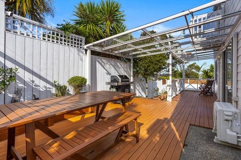Photo of property in 3/102a Manuka Road, Bayview, Auckland, 0629