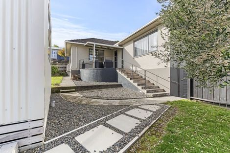 Photo of property in 3 Stuart Place, Blagdon, New Plymouth, 4310