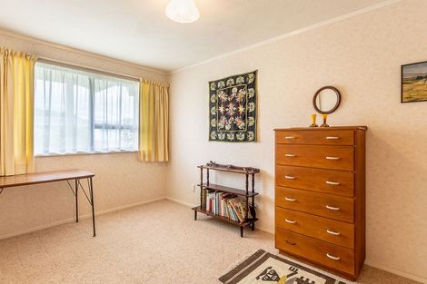 Photo of property in 2 Kanawa Street, Waikanae, 5036