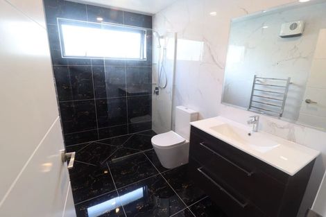 Photo of property in 10 Silvereye Road, Hobsonville, Auckland, 0616