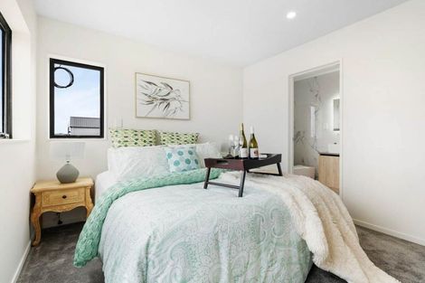 Photo of property in 71 Kairakau Street, Papakura, 2110