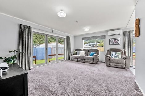 Photo of property in 3 Rakaia Grove, Wainuiomata, Lower Hutt, 5014
