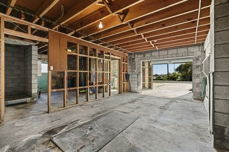 Photo of property in 20 Alberta Road, Glen Avon, New Plymouth, 4312