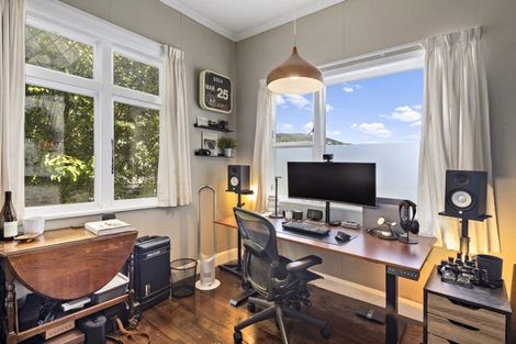 Photo of property in 28 Cooper Street, Karori, Wellington, 6012