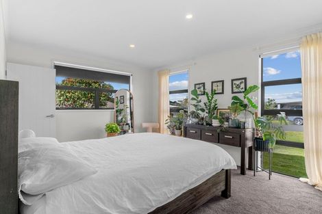 Photo of property in 22 Marram Place, Mangawhai Heads, Mangawhai, 0505
