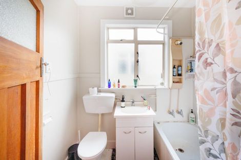 Photo of property in 109 Victoria Avenue, Hokowhitu, Palmerston North, 4410