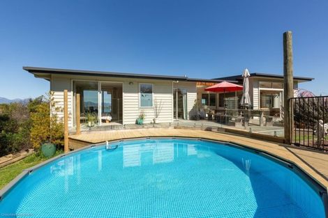 Photo of property in 12 Coutts Place, Mapua, 7005