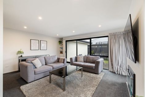 Photo of property in 15 Batchelor Place, Kaiapoi, 7630