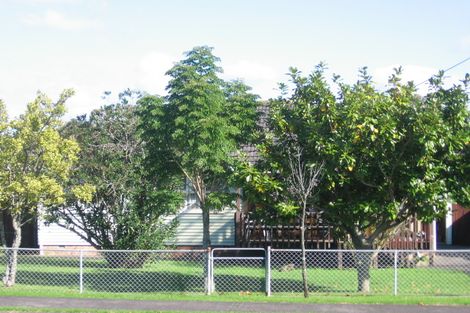 Photo of property in 20 Garelja Road, Henderson, Auckland, 0612