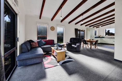 Photo of property in 43 Cassandra Street, Stratford, 4332