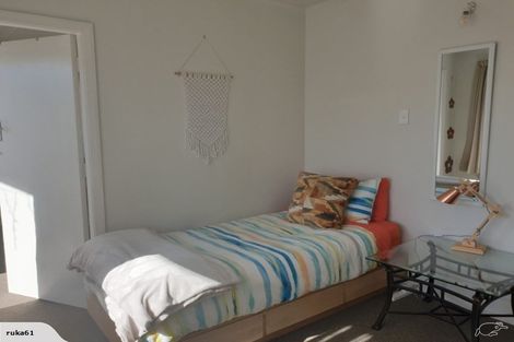 Photo of property in 80a Golf Road, New Lynn, Auckland, 0600