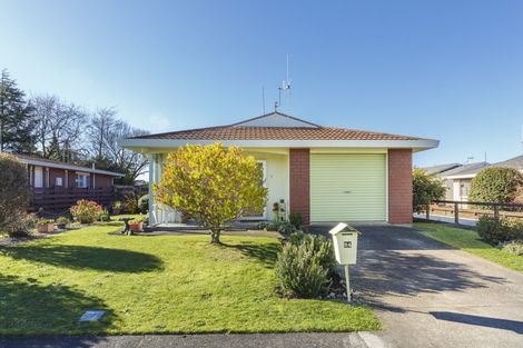 Photo of property in 24 Shelton Place, Feilding, 4702