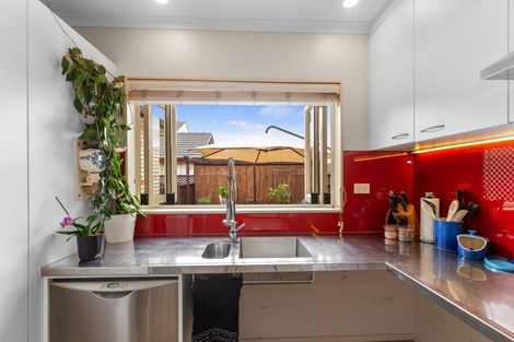 Photo of property in 17 Espalier Drive, Henderson, Auckland, 0612