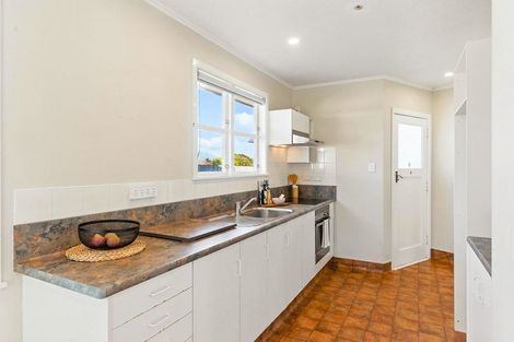 Photo of property in 49 Toru Road, Paraparaumu Beach, Paraparaumu, 5032