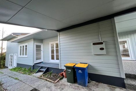 Photo of property in 16 Richards Avenue, Forrest Hill, Auckland, 0620
