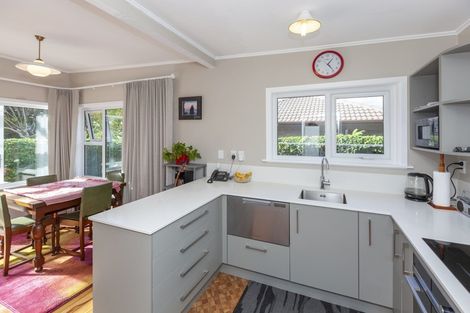 Photo of property in 52 Matatua Road, Raumati Beach, Paraparaumu, 5032