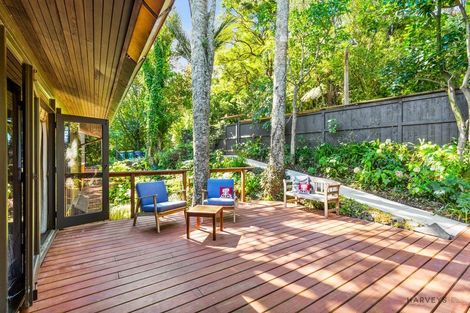 Photo of property in 10 Rangiwai Road, Titirangi, Auckland, 0604