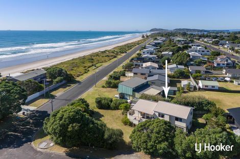 Photo of property in 66 Bway Road, Waihi Beach, 3611