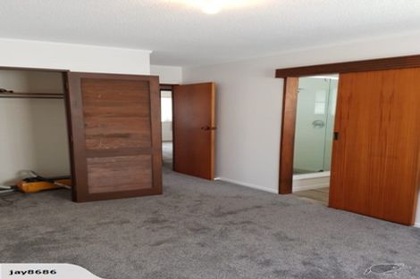 Photo of property in 24 Mcenroe Grove, Naenae, Lower Hutt, 5011