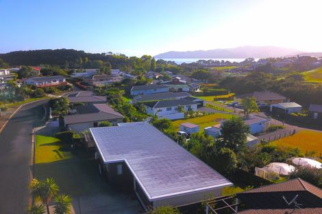 Photo of property in 6 Protea Drive, Cable Bay, 0420