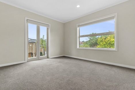 Photo of property in 6a Mansion Court, West Harbour, Auckland, 0618