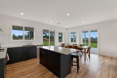 Photo of property in 5 Whangapouri Road, Karaka, Drury, 2578
