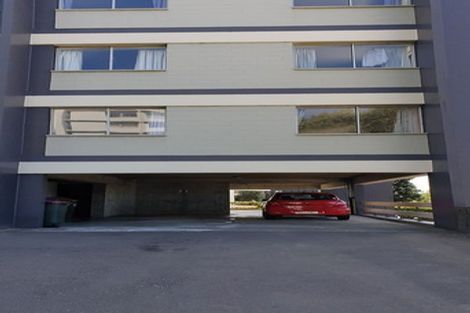 Photo of property in Mansfield Towers, 1 Grant Road, Thorndon, Wellington, 6011