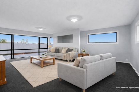 Photo of property in 106 Effingham Street, North New Brighton, Christchurch, 8083