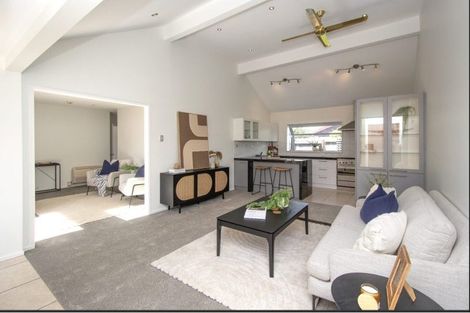 Photo of property in 2/11 Mclellan Place, Ilam, Christchurch, 8041