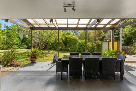 Photo of property in 2395 State Highway 1, Brynderwyn, Maungaturoto, 0587