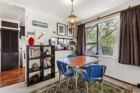Photo of property in 18 George Herring Place, Glen Eden, Auckland, 0602