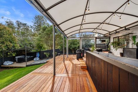 Photo of property in 51 Makiri Street, Helensville, 0800