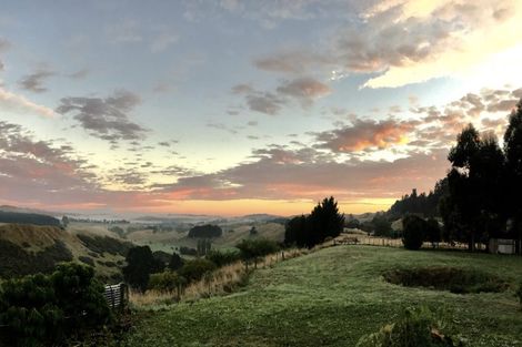 Photo of property in 824 Maraetotara Road, Maraetotara, Havelock North, 4294