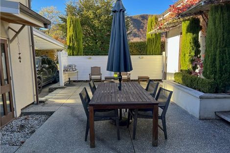 Photo of property in 14 Anglesea Street, Arrowtown, 9302