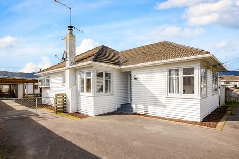 Photo of property in 28 Totara Street, Wainuiomata, Lower Hutt, 5014