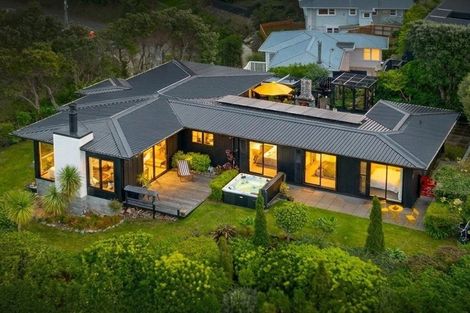 Photo of property in 14 Alexandra Road, Roseneath, Wellington, 6021