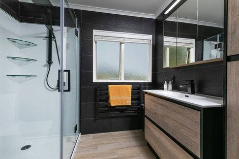 Photo of property in 39 Kate Sheppard Avenue, Torbay, Auckland, 0630