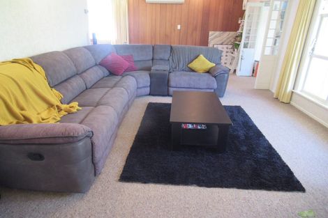 Photo of property in 13 Charles Street, Clouston Park, Upper Hutt, 5018