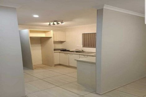 Photo of property in 232 Botany Road, Golflands, Auckland, 2013