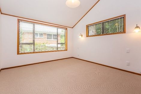 Photo of property in 5 Totara Grove, Hillcrest, Auckland, 0627