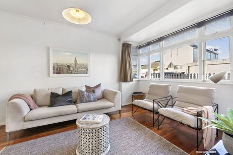 Photo of property in 15 Green Street, Newtown, Wellington, 6021